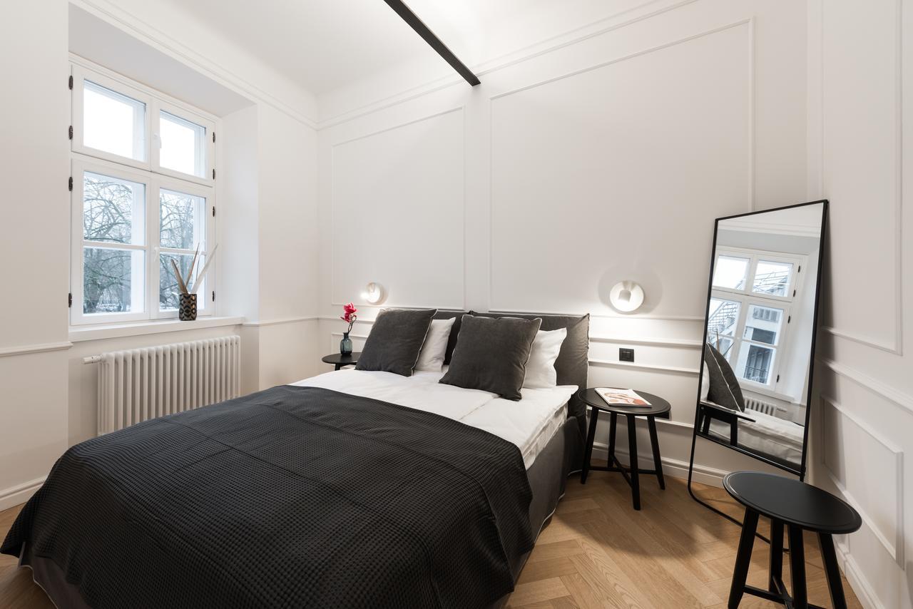 Apartments Rog Ljubljana Rum bild