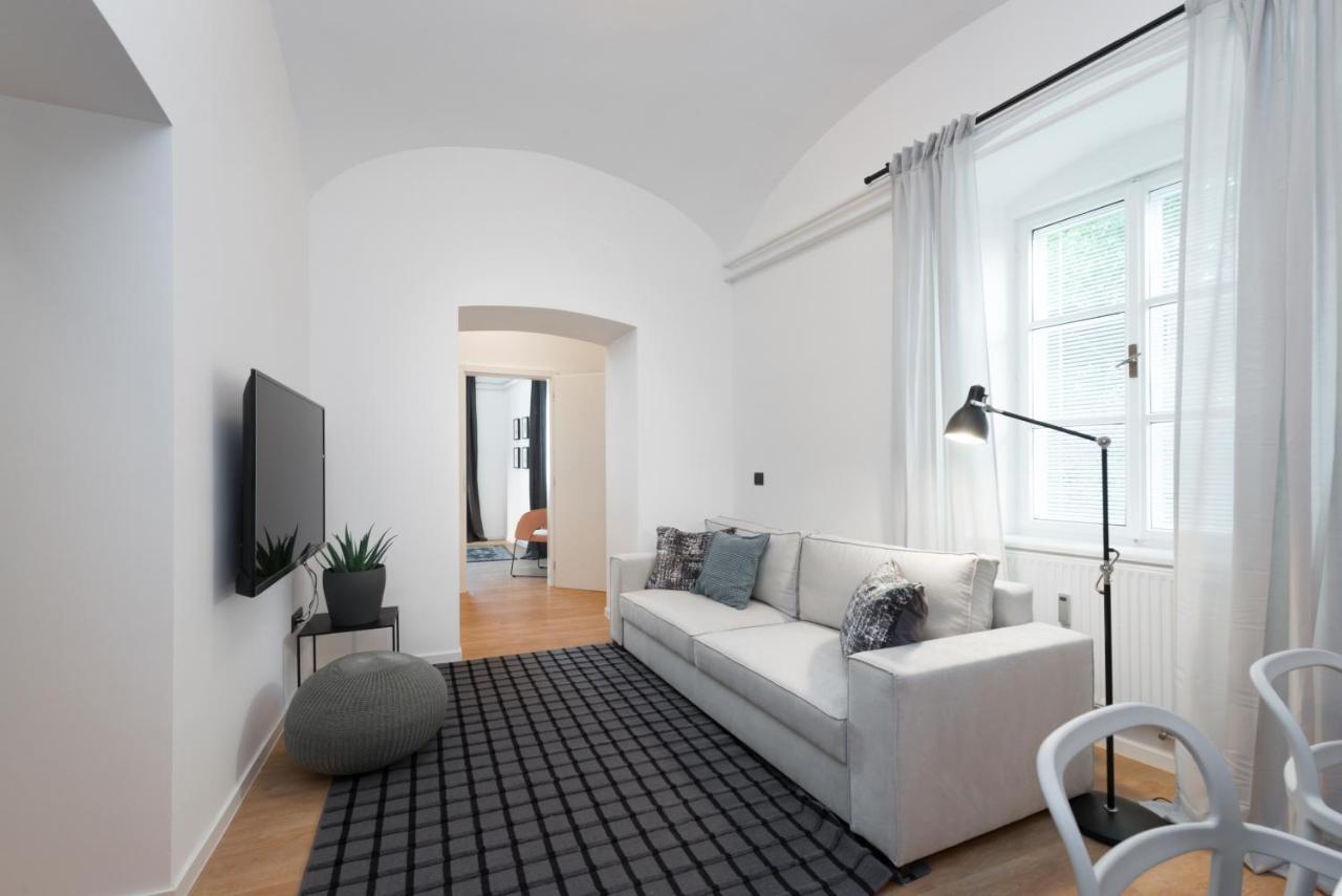 Apartments Rog Ljubljana Exteriör bild